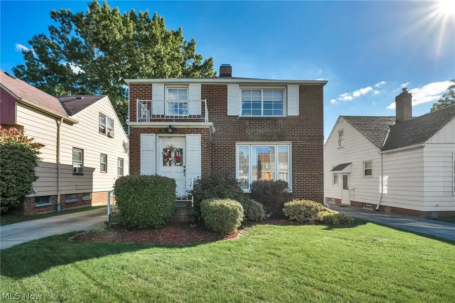 9720 Mccracken Boulevard, Garfield Heights, OH 44125 - #2
