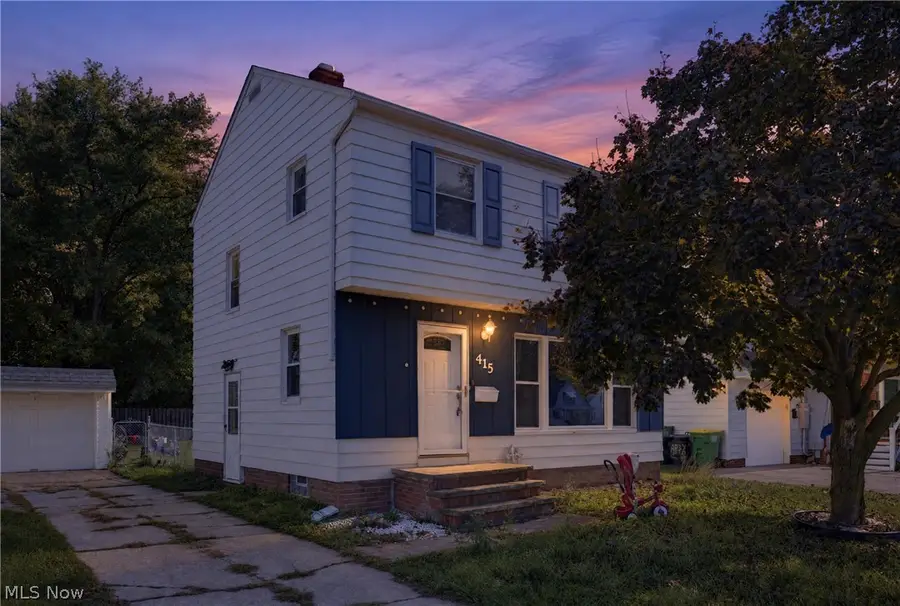 415 E 305th Street, Willowick, OH 44095 - #2