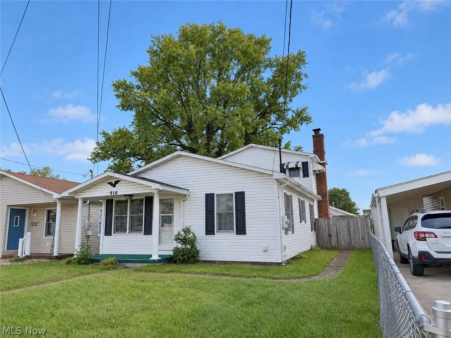 910 18th Street, Vienna, WV 26105 - #2