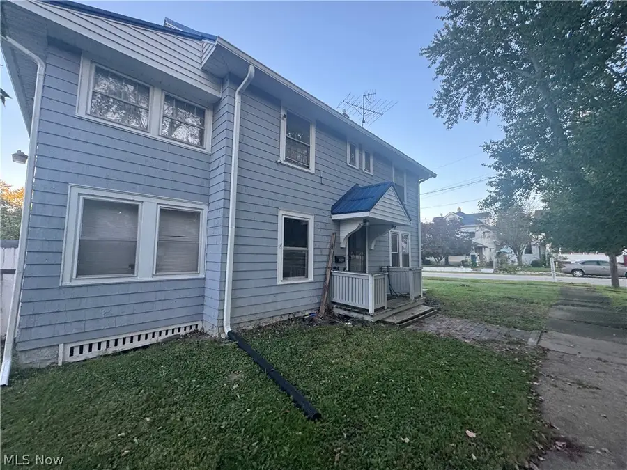 287 Lawrence Ne Avenue, Warren, OH 44483 - #3