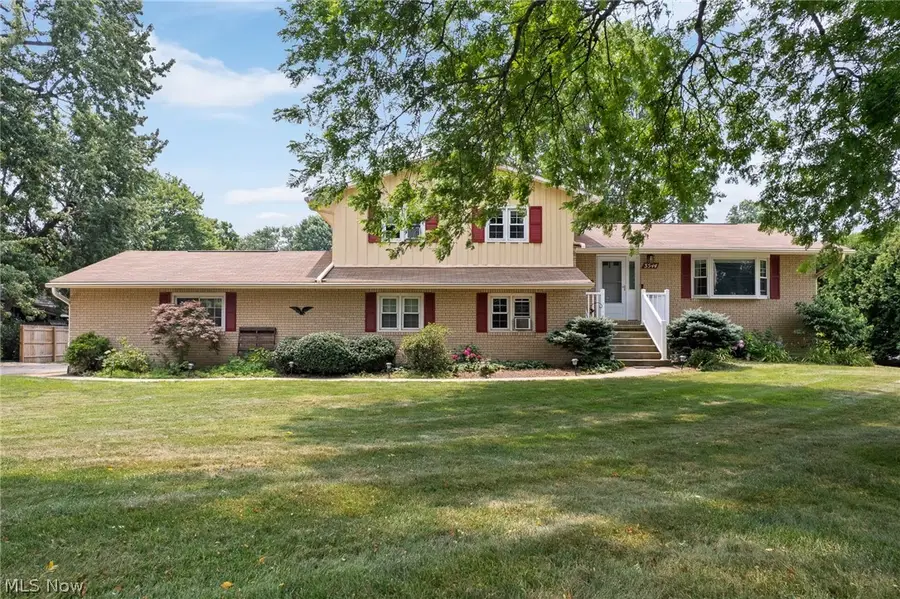 3544 Ada Vista Drive, Uniontown, OH 44685 - #3