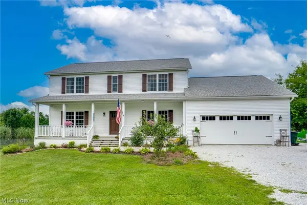 7253 Edison Ne Street, Hartville, OH 44632