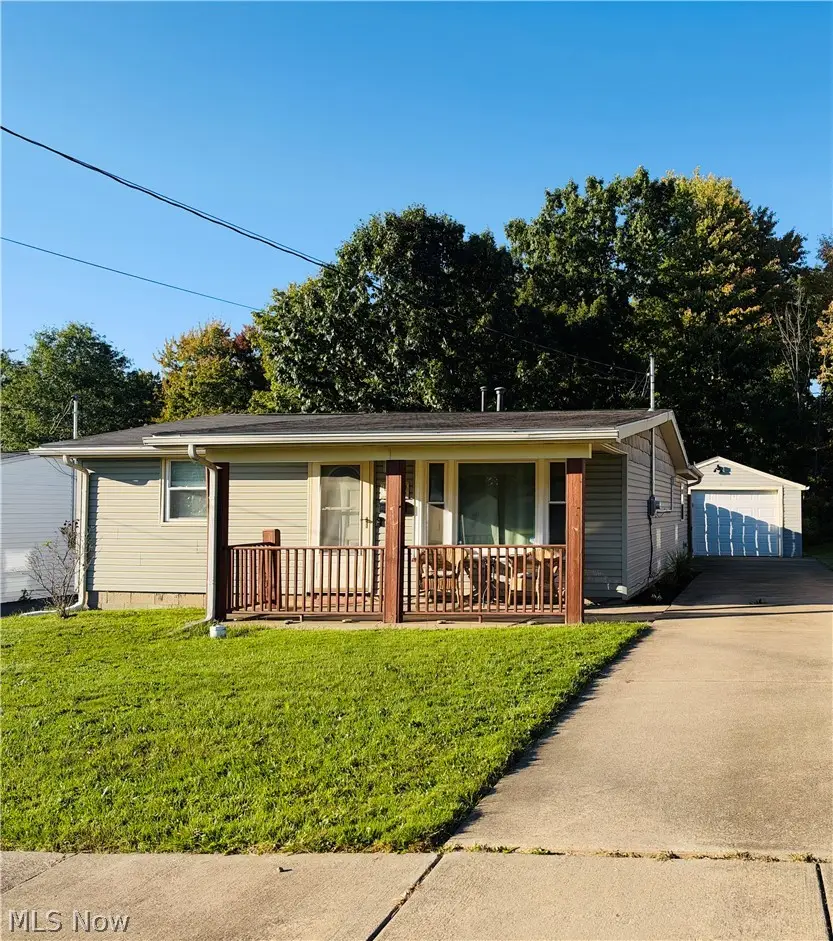 428 Iowa Avenue, Girard, OH 44420 - #1