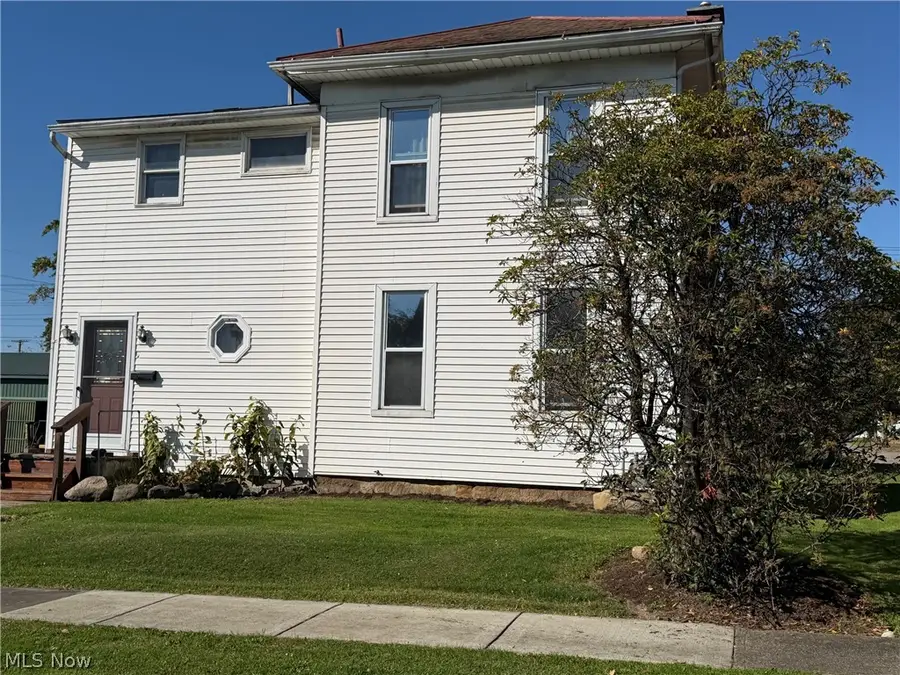 251 Spruce Street, Columbiana, OH 44408 - #3