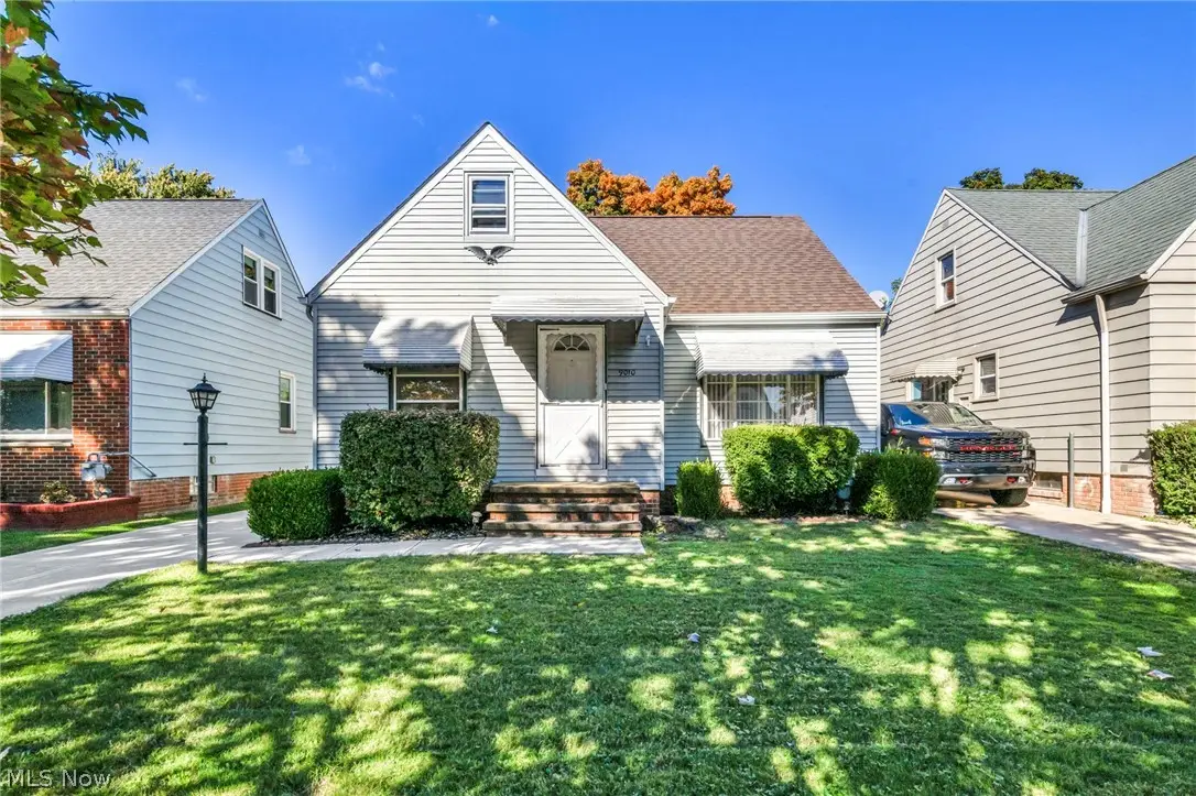 9010 Pinegrove Avenue, Parma, OH 44129 - #1