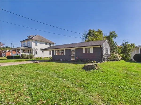130 E 5th Street, Williamstown, WV 26187