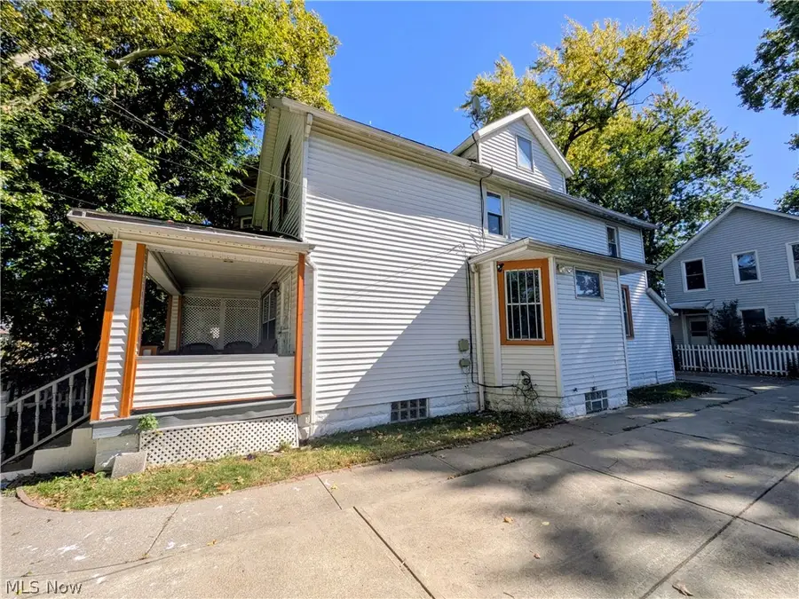 3211 Walton Avenue, Cleveland, OH 44113 - #3