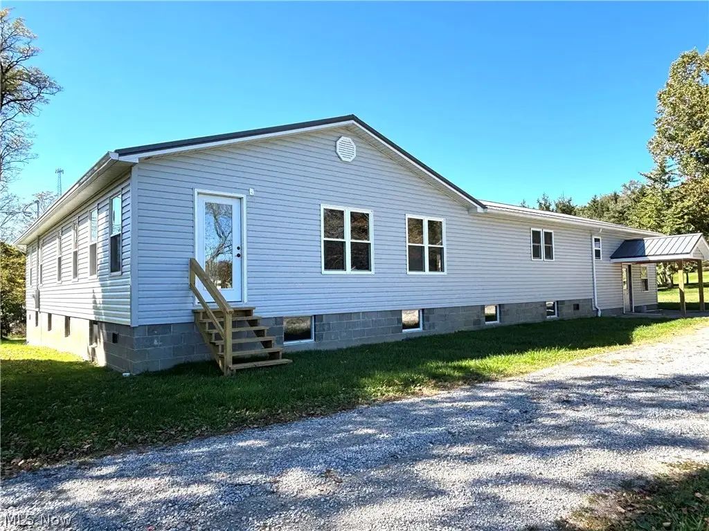 4585 Hawkins Road, New Waterford, OH 44445 - #1