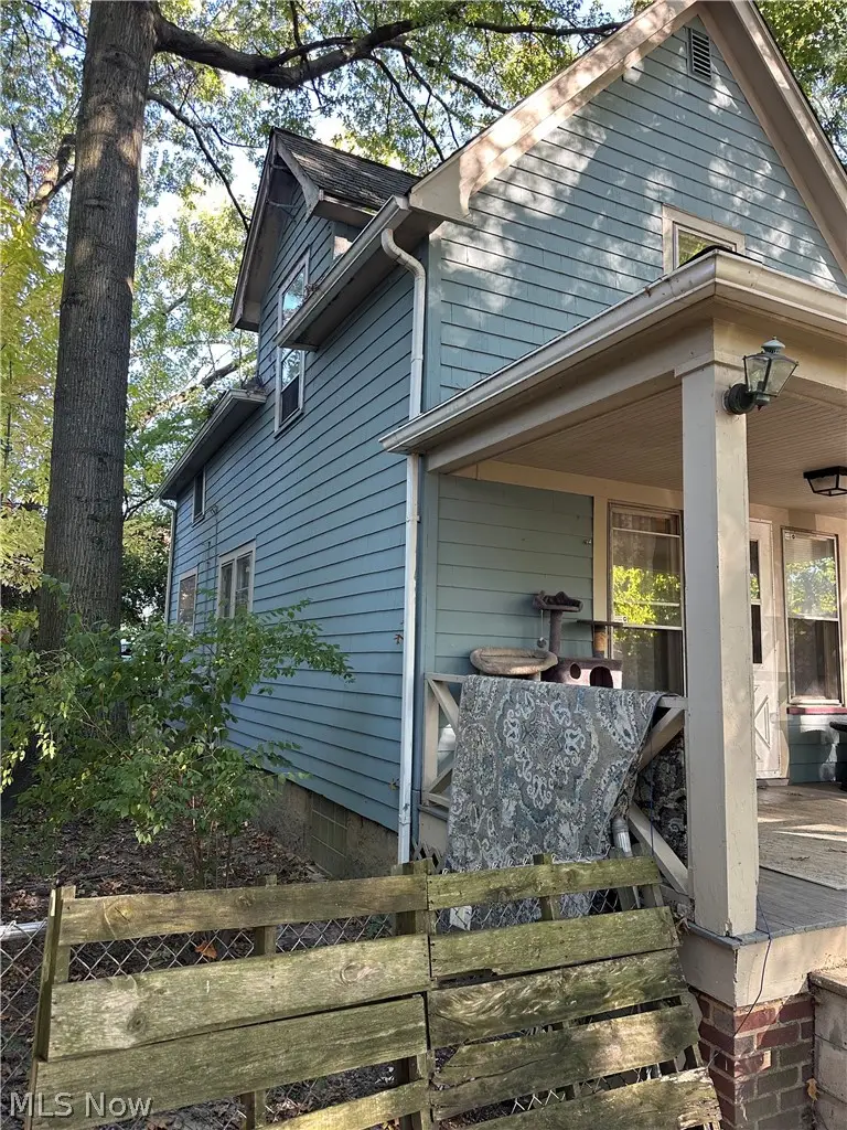 947 Woodview Road, Cleveland Heights, OH 44121 - #2