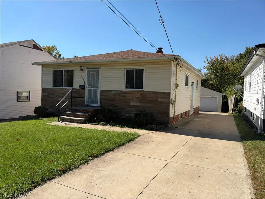 4628 E 173rd Street, Cleveland, OH 44128 - #2