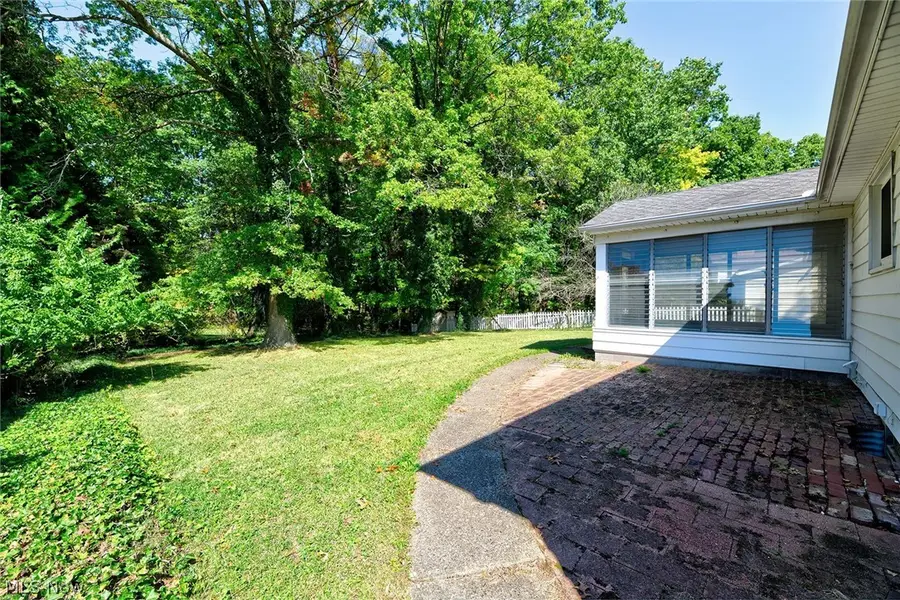 1867 Thornhill Drive, Akron, OH 44313 - #2