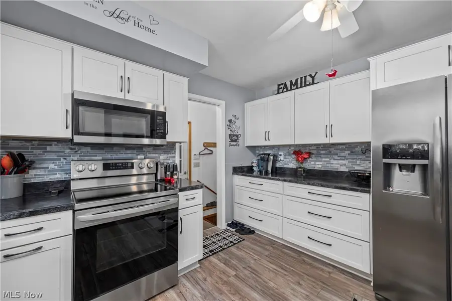 1426 W 40th Street, Lorain, OH 44053 - #3