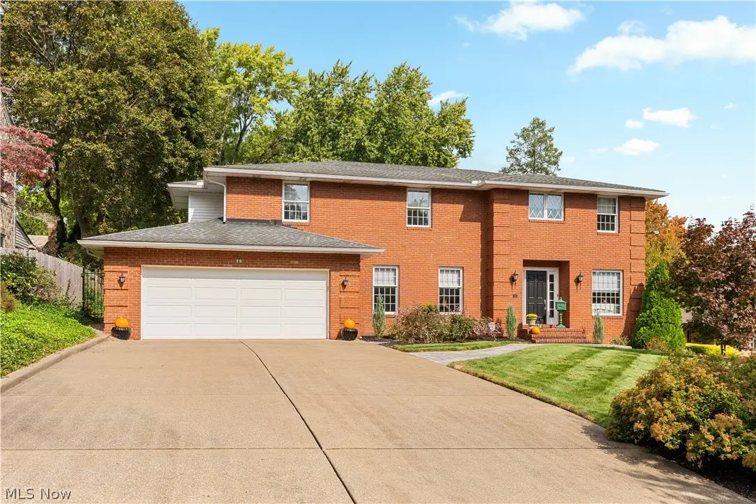 211 22nd Nw Street, Canton, OH 44709 - #1