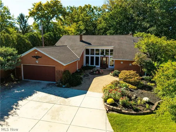 916 Elywood Drive, Elyria, OH 44035