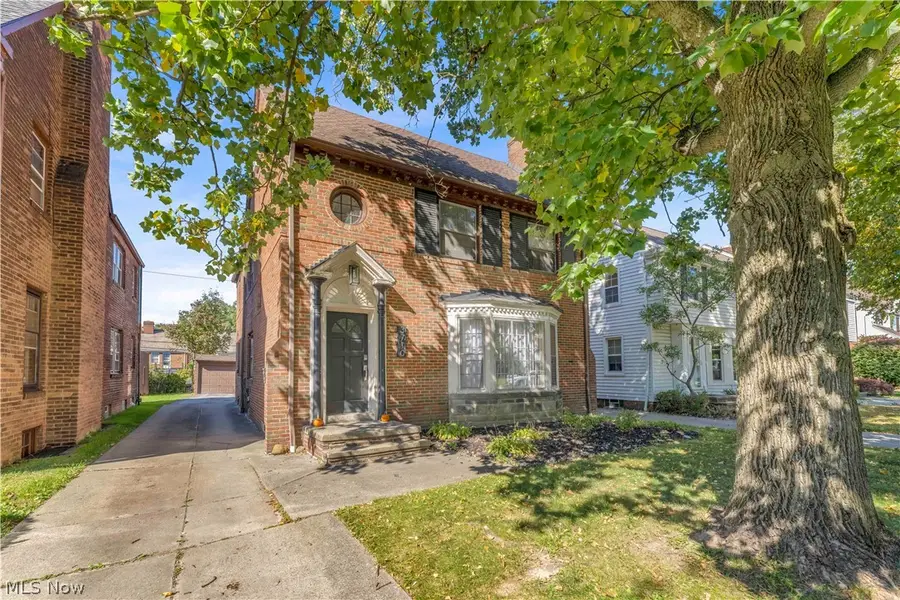 3710 Lynnfield Road, Shaker Heights, OH 44122 - #2