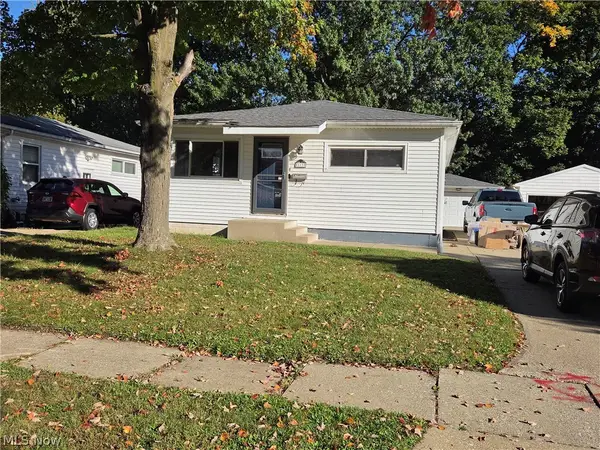 113 Hollywood Avenue, Cuyahoga Falls, OH 44221