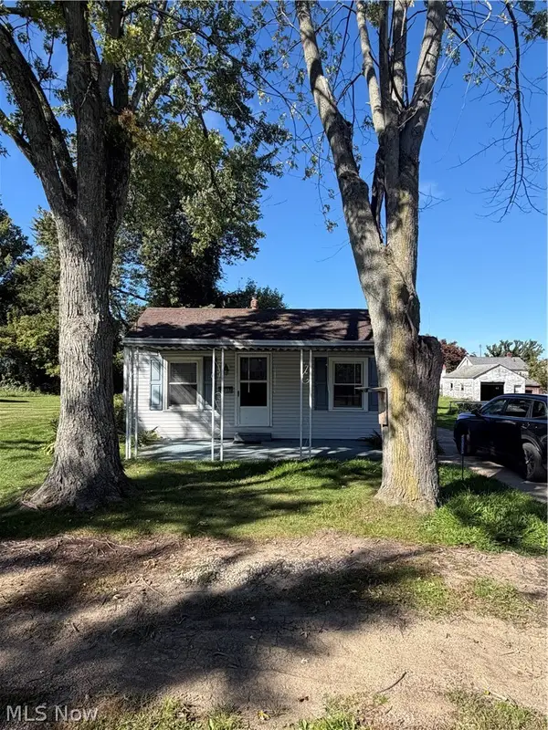 305 Lennox Nw Avenue, Massillon, OH 44646