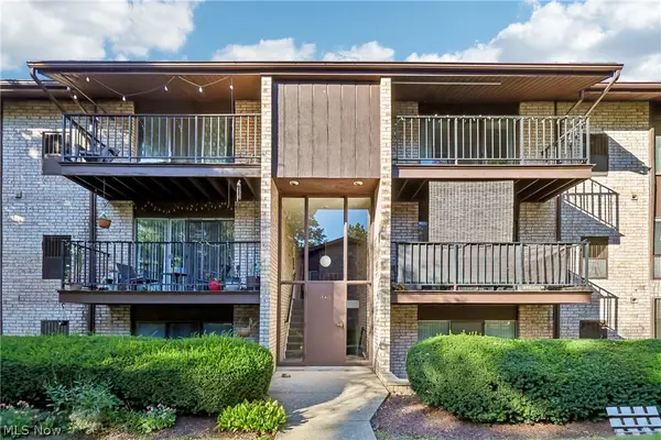 16410 Heather Lane #F103, Middleburg Heights, OH 44130