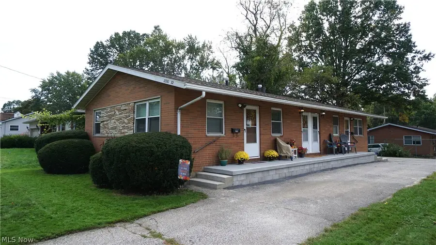2350-2352 Nicholas Avenue, Akron, OH 44305 - #3