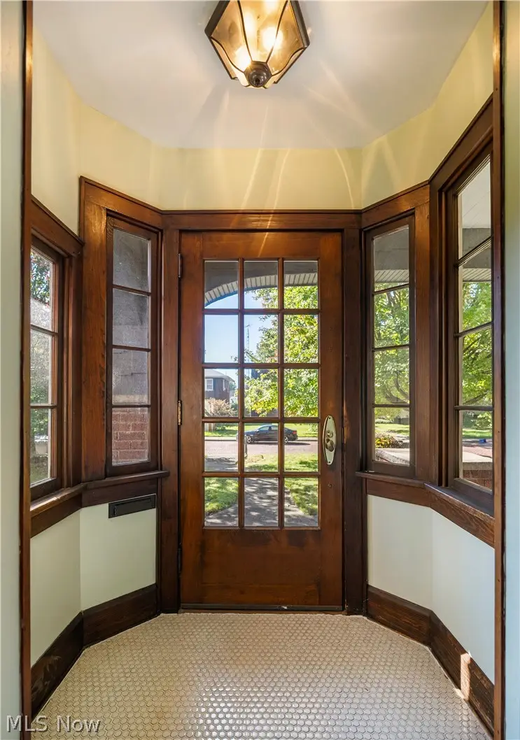 337 19th Nw Street, Canton, OH 44709 - #3