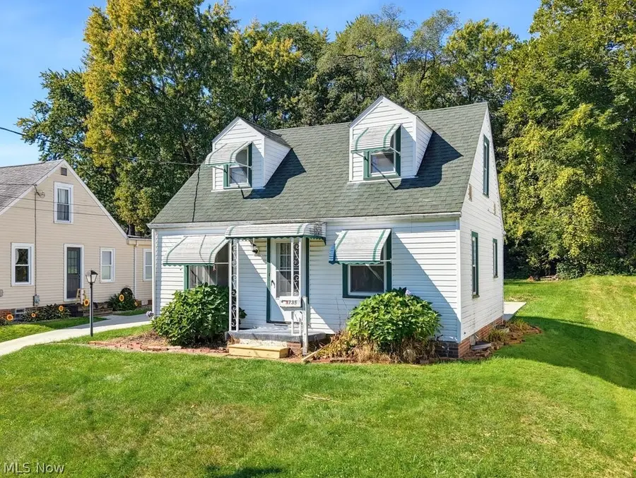 3735 Yale Nw Avenue, Canton, OH 44709 - #2