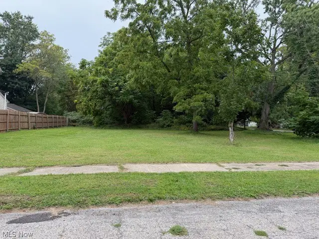 1412 E 61st Street, Cleveland, OH 44103 - #1