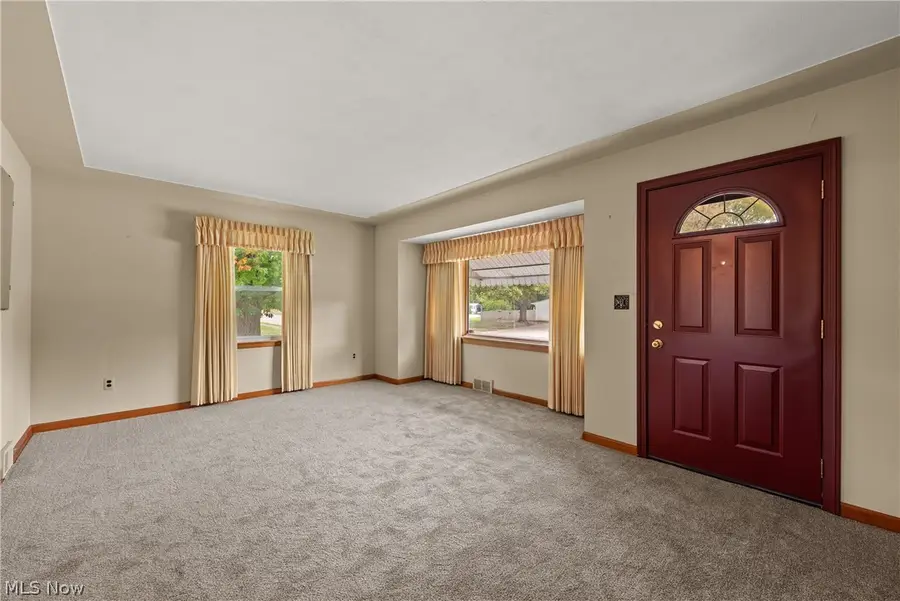 3250 Pole Avenue, Lorain, OH 44053 - #3