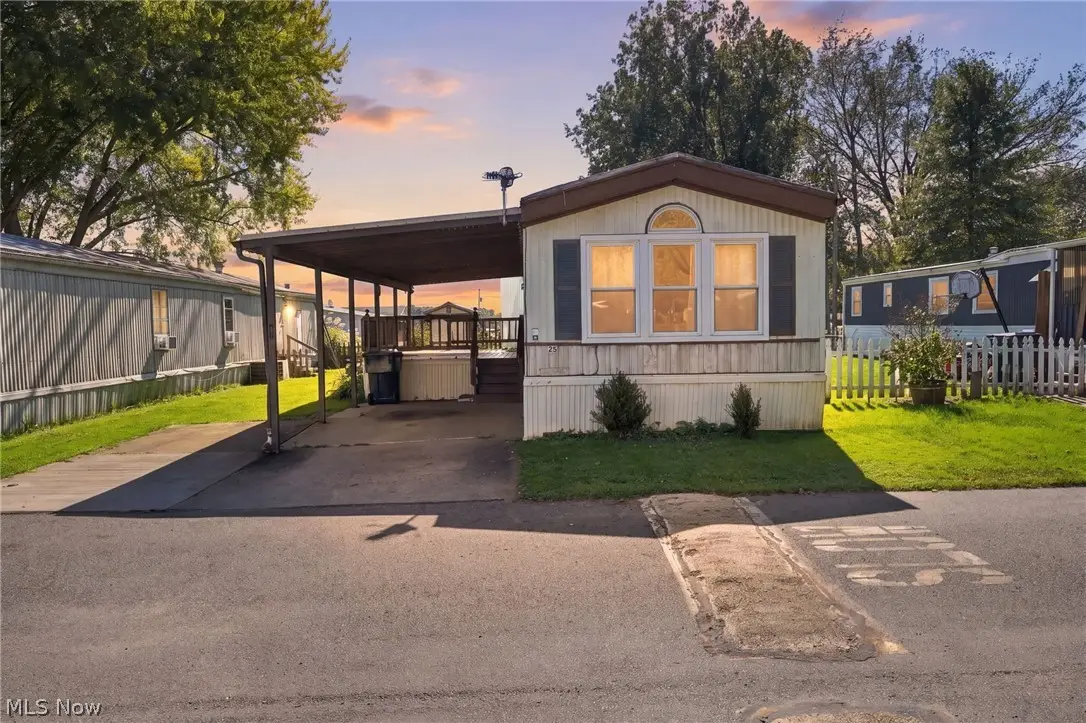 23 Oakwood Street, Beloit, OH 44609 - #1