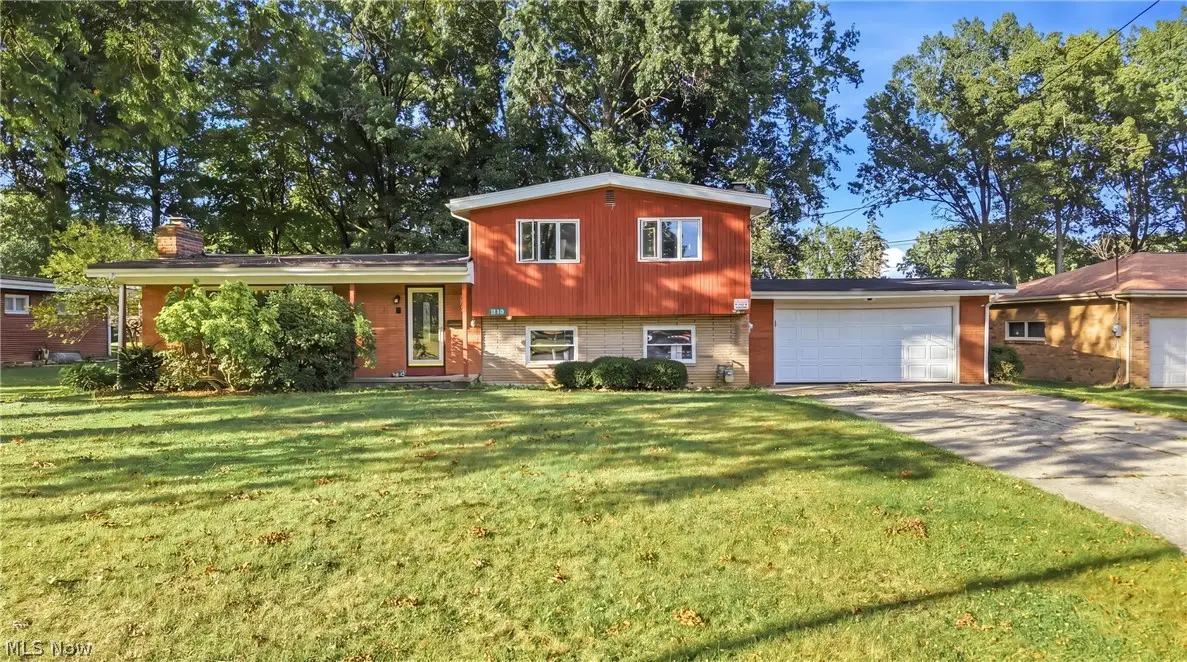 448 E Montrose Street, Youngstown, OH 44505 - #1