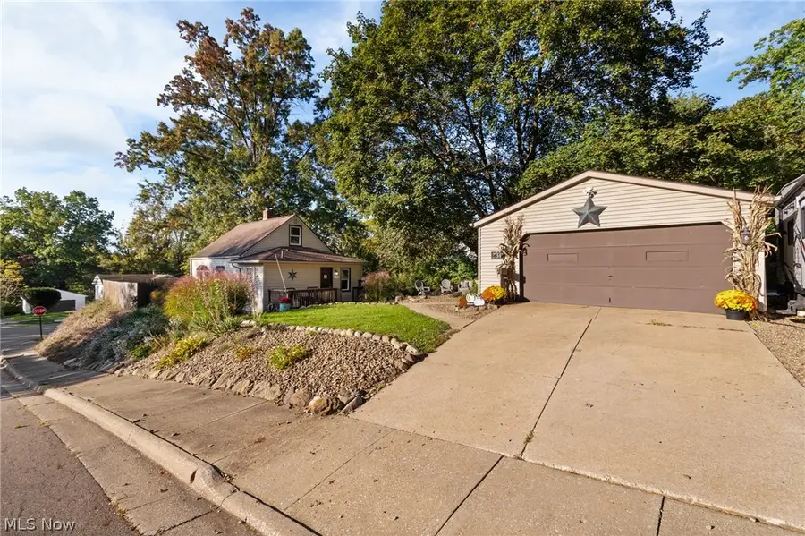 330 Leeds Street, Akron, OH 44305 - #2