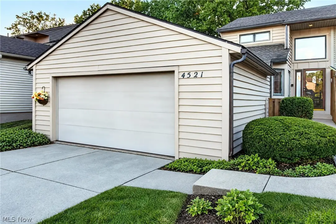 4521 Oakhill Boulevard, Lorain, OH 44053 - #1