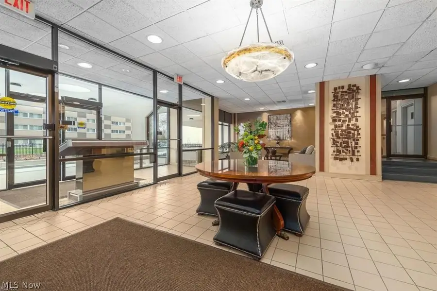 12550 Lake Avenue, Lakewood, OH 44107 - #3