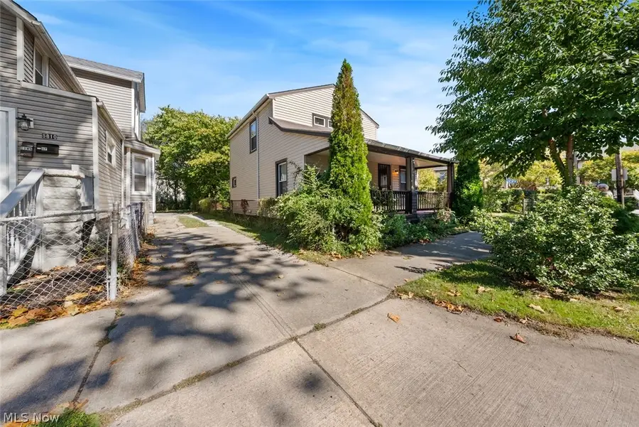 5806 Madison Avenue, Cleveland, OH 44102 - #3