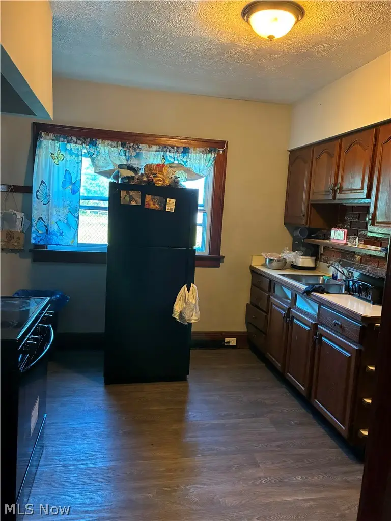 6308 Kenyon Avenue, Cleveland, OH 44105 - #3