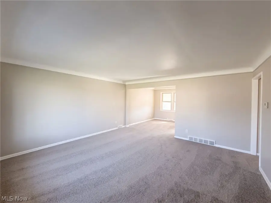 11301 Riveredge Drive, Parma, OH 44130 - #3