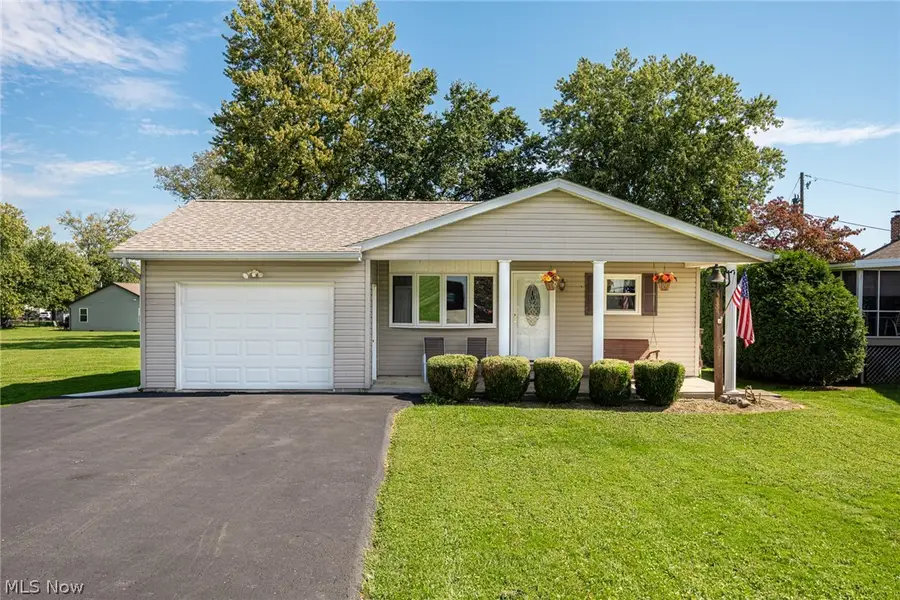 2454 Clarendon Avenue, Zanesville, OH 43701 - #2
