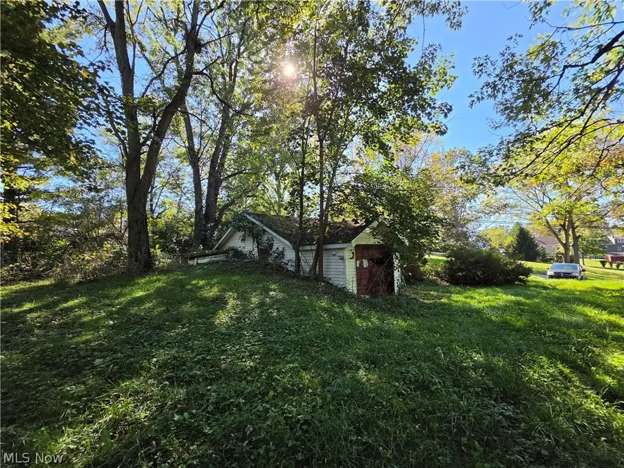 3222 Trump Se Avenue, Canton, OH 44707 - #2