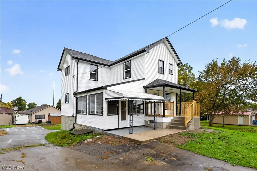 667 Hyatt Avenue, Campbell, OH 44405 - #2
