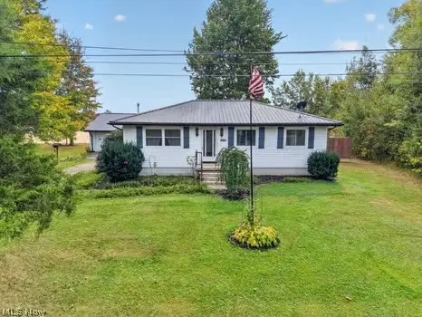 886 Long Shadow Lane, Rome, OH 44085