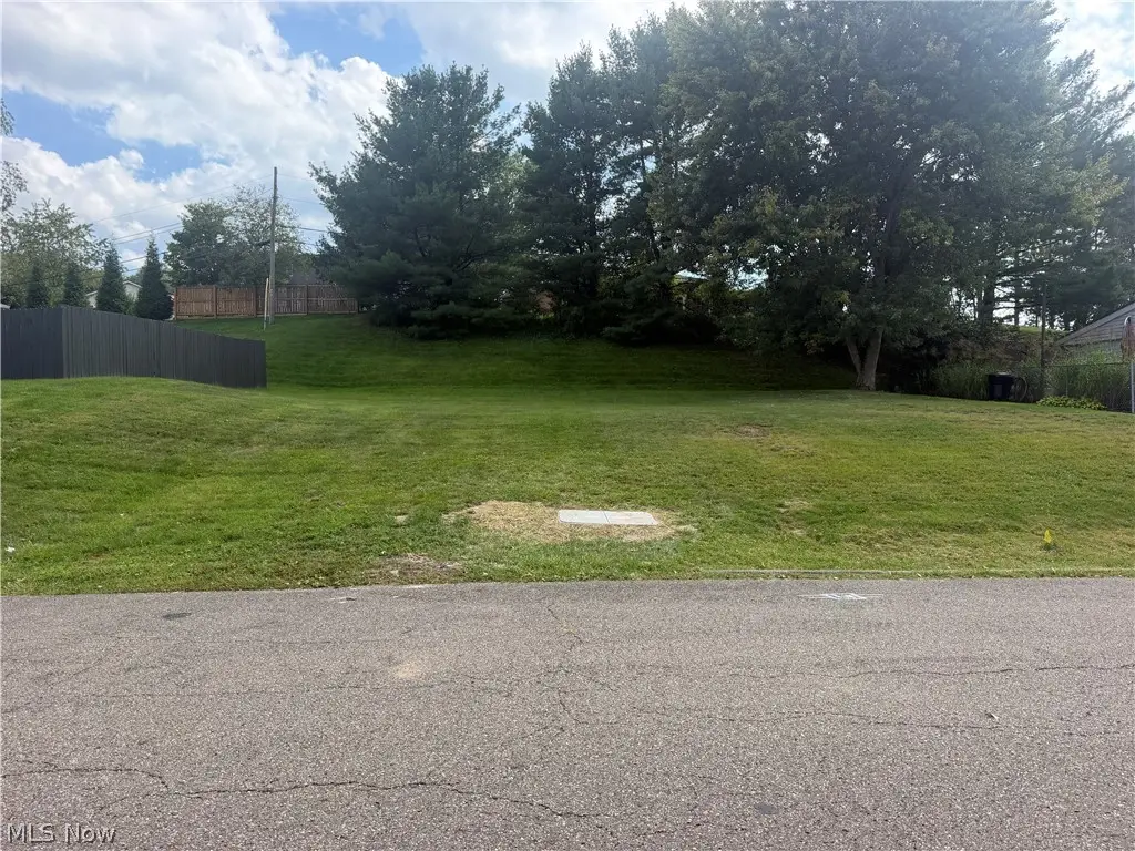 1801 Walnut Street, Coshocton, OH 43812 - #1