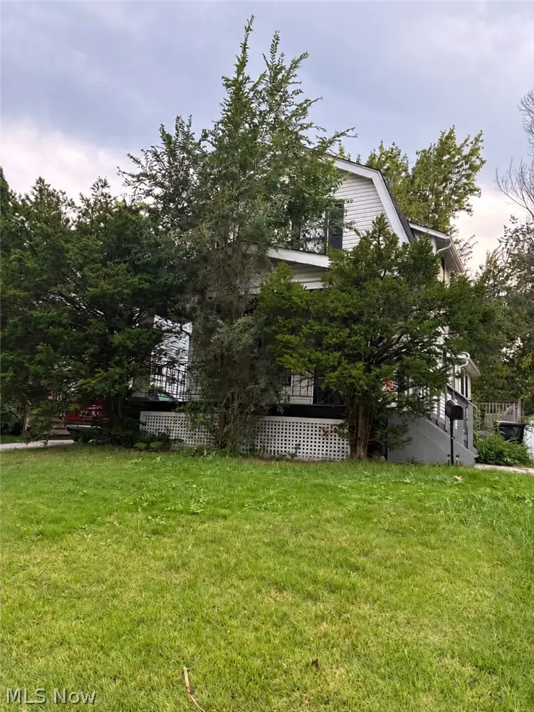 1518 E 174th Street, Cleveland, OH 44110 - #1
