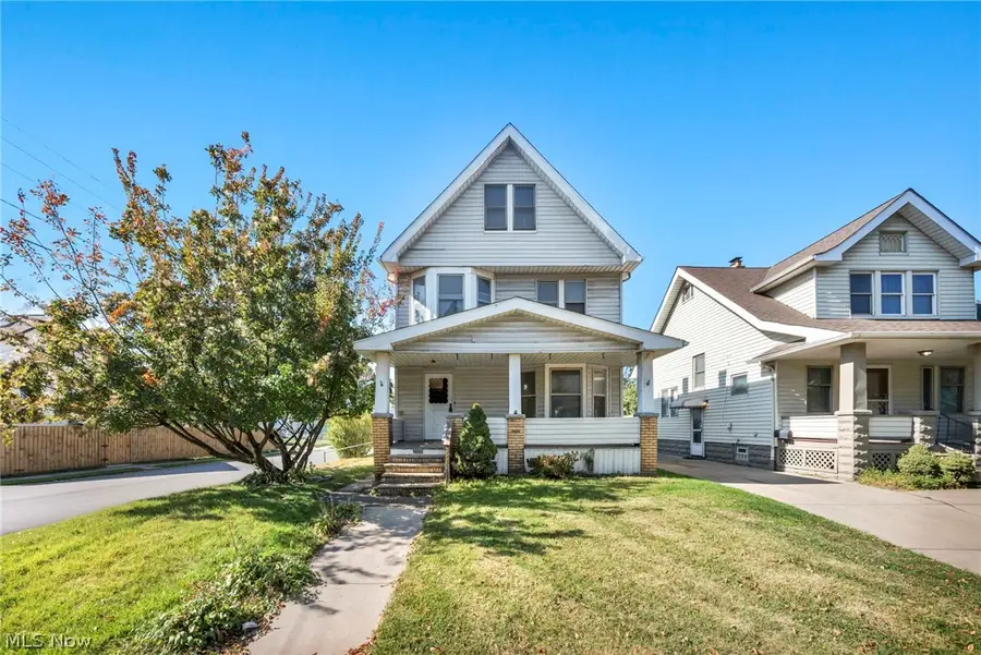 3900 E 42nd Street, Newburgh Heights, OH 44105 - #2