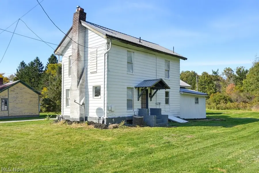 5013 King Graves Road, Vienna, OH 44473 - #2