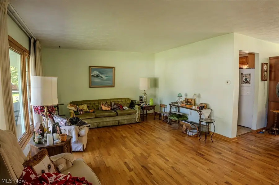 4831 Leona Sw Avenue, Navarre, OH 44662 - #2