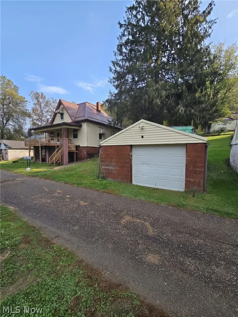 54 April Street, Dillonvale, OH 43917 - #3