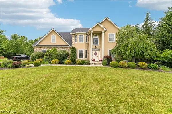 8874 Sharp Road, Olmsted Twp, OH 44138