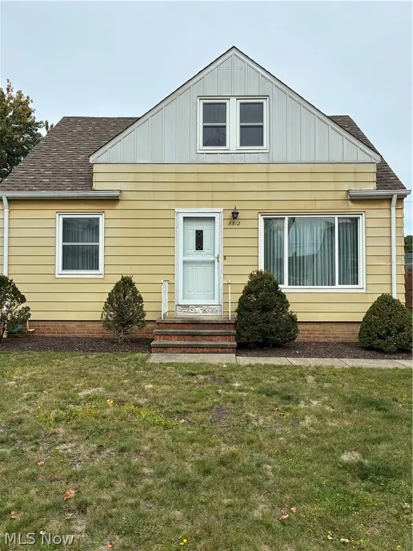 8812 Torrance Avenue, Brooklyn, OH 44144