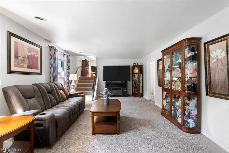 4127 Denison Avenue, Lorain, OH 44055 - #2