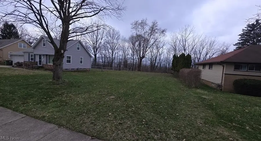 4930 E 81st Street, Garfield Heights, OH 44125 - #2
