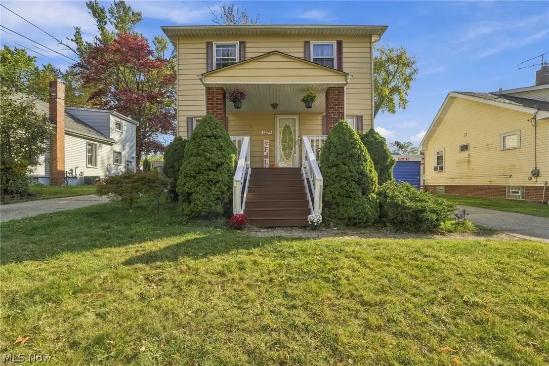 1277 Irene Road, Lyndhurst, OH 44124 - #1